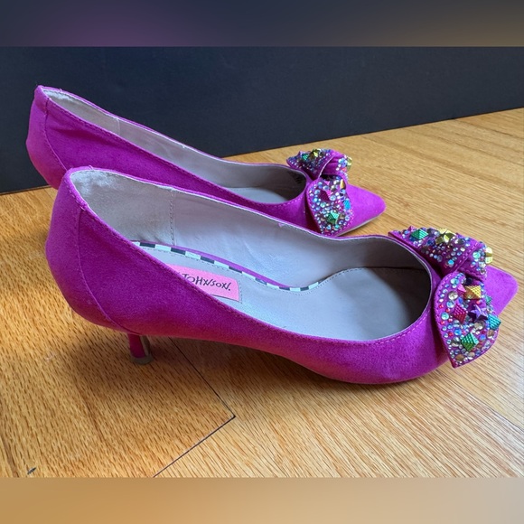 Betsey Johnson Fuchsia Axle Heels with Colorful Bow Embellishments Size 7.5 - Picture 6 of 11
